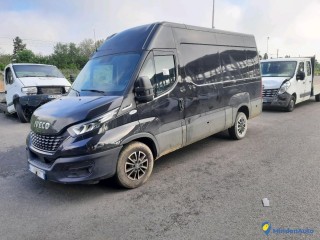 IVECO 35S18 HI-MATIC Réf : 321707   CARTE GRISE