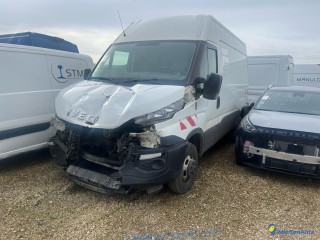 IVECO Daily 35C21 3.0D 205