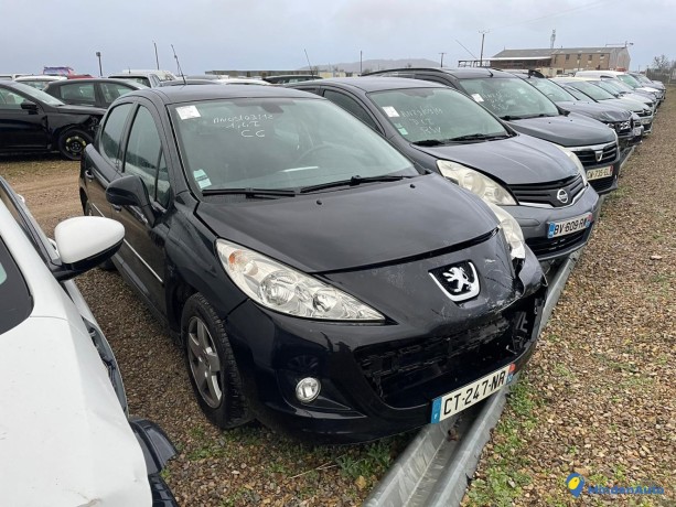 peugeot-207-14i-75-big-2