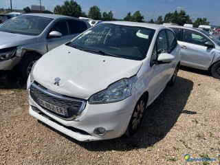 PEUGEOT 208 1.6 HDi 92