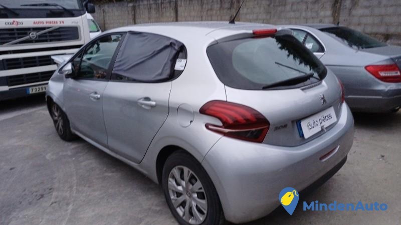 peugeot-208-1-phase-2-12376491-big-0