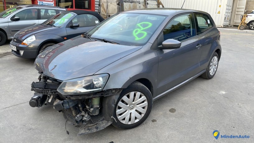 volkswagen-polo-5-phase-1-12190901-big-3