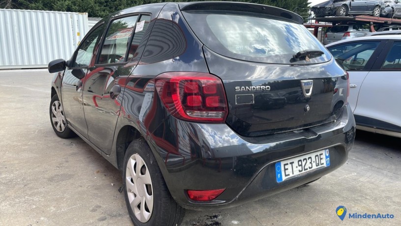 dacia-sandero-2-phase-2-11818432-big-1