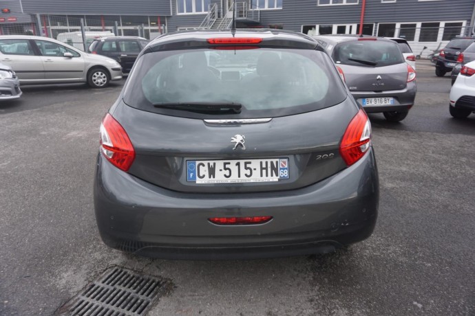 peugeot-208-1-big-9