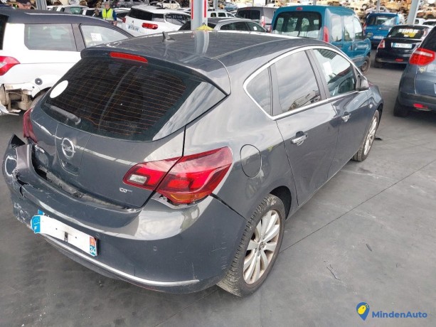 opel-astra-iv-j-17-cdti-130-cosm-gazole-big-3