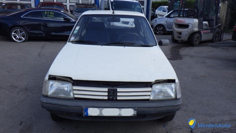 peugeot-205-18-d-big-0