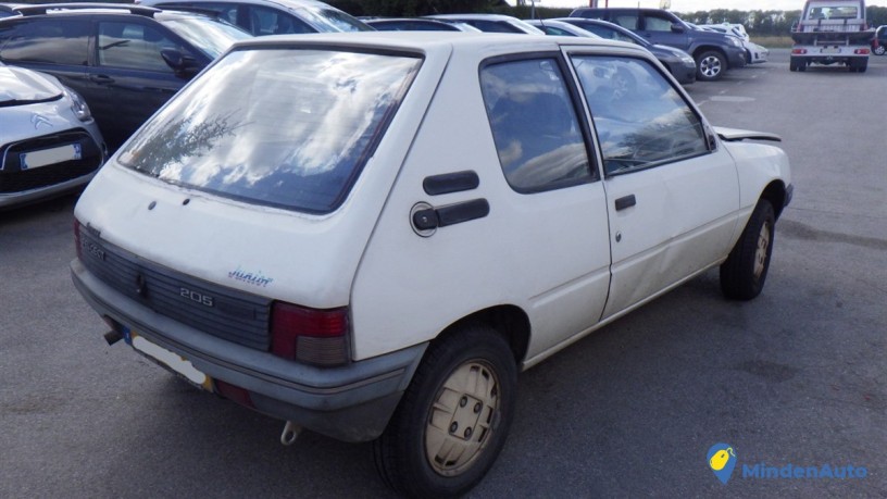 peugeot-205-18-d-big-1