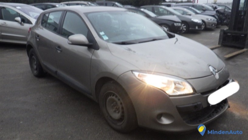 renault-megane-iii-phase-1-15-dci-85-cv-big-0