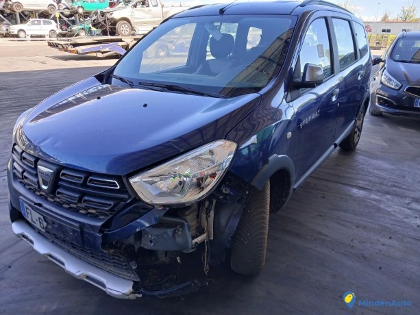 dacia-lodgy-15-blue-dci-115-stepway-gazole-big-2