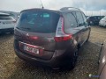 renault-scenic-16-dci-130-small-1