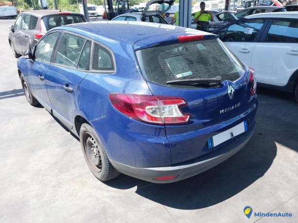 renault-megane-iii-15-dci-100-estate-gazole-big-0