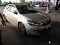 peugeot-308-ii-12-puretech-110-essence-small-2