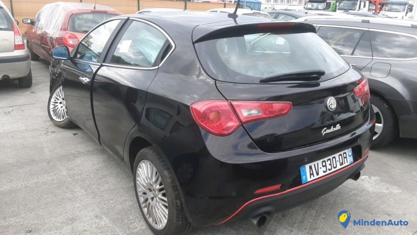 alfa-giulietta-av-930-qr-big-2