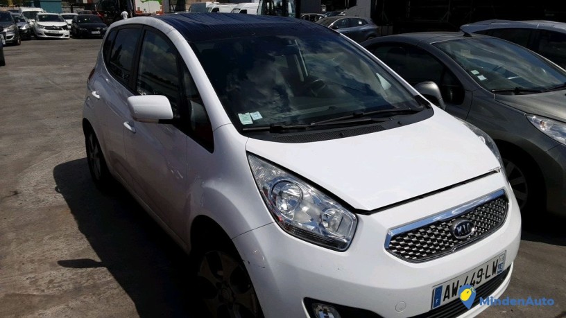 kia-venga-aw-449-lw-big-2