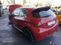 peugeot-208-gti-16-thp-208-essence-small-1