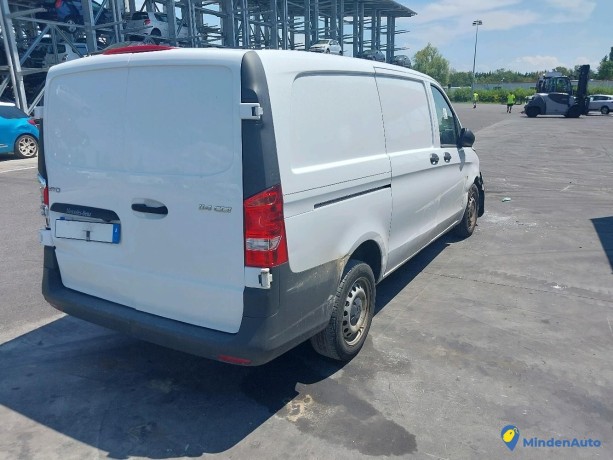 mercedes-vito-iii-long-114cdi-136-auto-gazole-big-1