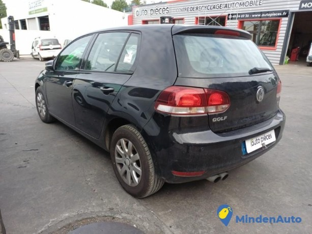 volkswagen-golf-6-13224034-big-1