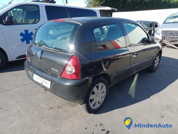 renault-clio-2-campus-phase-2-13204979-big-3