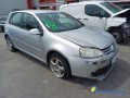 volkswagen-golf-5-13092522-small-2