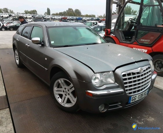 chrysler-300c-gg-135-rj-big-1