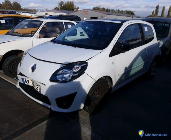 renault-twingo-av-758-ze-big-0