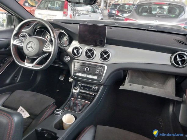 mercedes-gla-x156-200-amg-line-essence-big-4