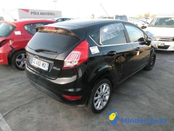 ford-fiesta-titanium-10-ecoboost-101cv-74kw-big-3