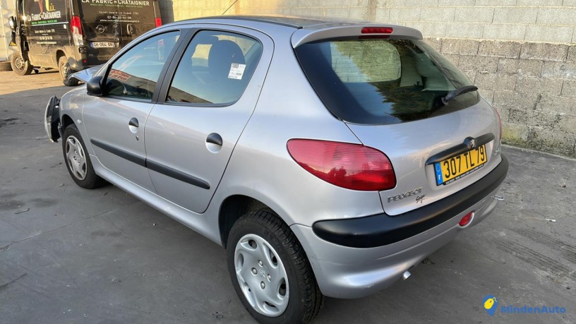 peugeot-206-phase-1-big-0