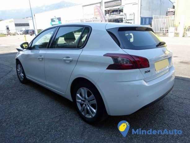 peugeot-308-15-hdi-102-big-3