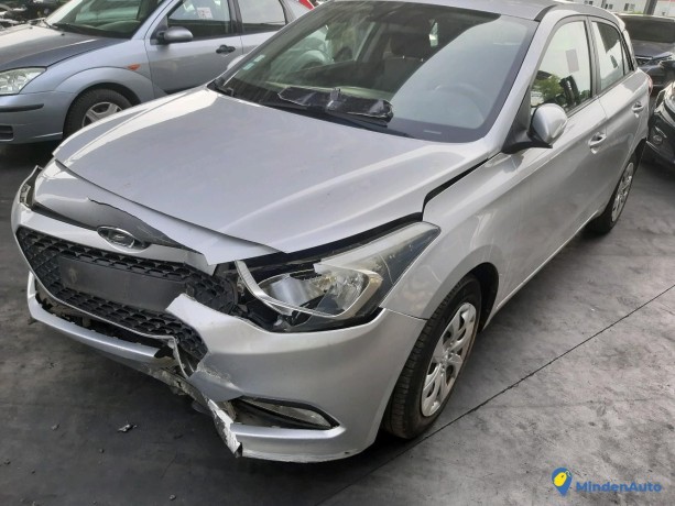 hyundai-i20-ii-11-crdi-75-ref-323936-big-2