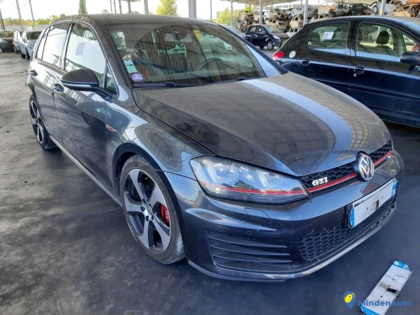 volkswagen-golf-vii-gti-performance-20-tsi-230-ref-326752-big-0