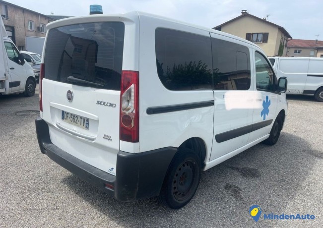 fiat-scudo-20jtd-130cv-ambulance-de-2o14-big-3