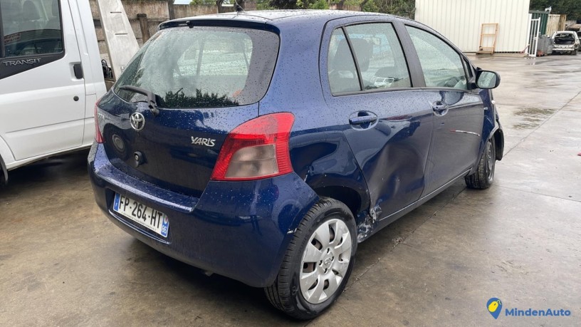 toyota-yaris-2-phase-1-reference-du-vehicule-11628112-big-1