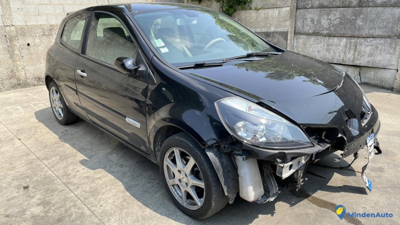 renault-clio-3-phase-1-reference-du-vehicule-11594481-big-3