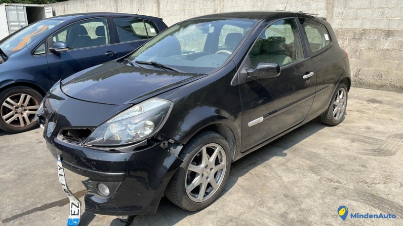 renault-clio-3-phase-1-reference-du-vehicule-11594481-big-2
