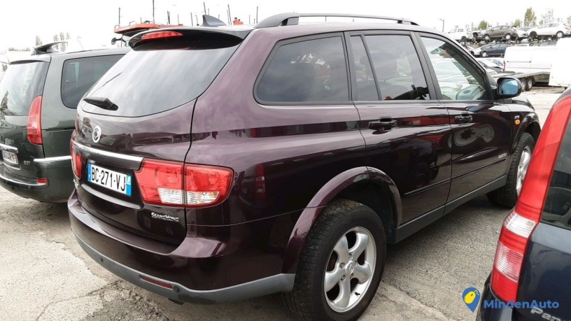 ssangyong-kiron-bc-271-vj-big-3