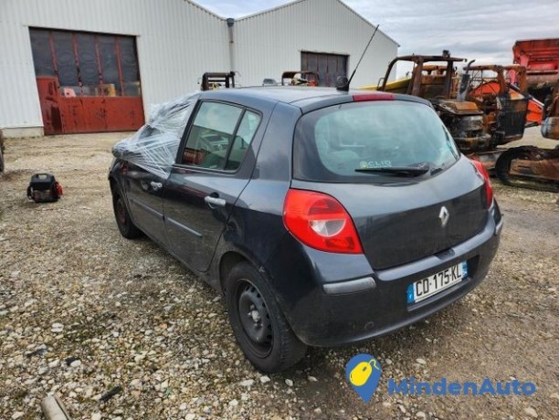 renault-clio-iii-16l-110-big-2