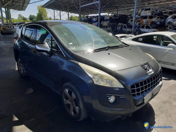 peugeot-3008-16-hdi-110-premium-damaged-engine-ref-327796-big-1