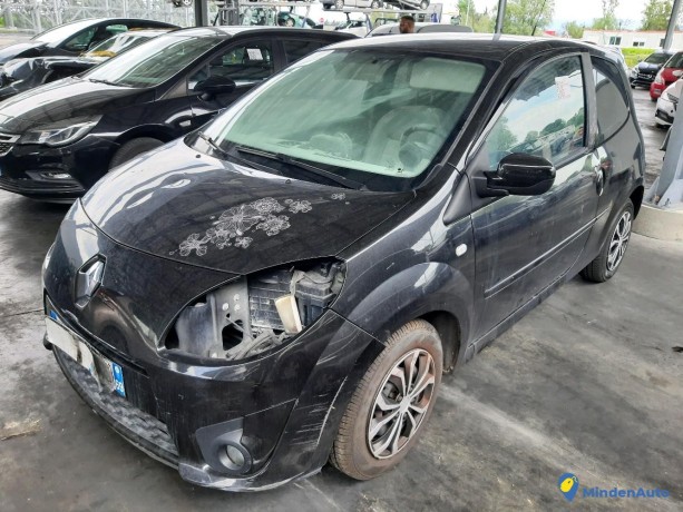 renault-twingo-ii-12-75-miss-sixty-ref-323899-big-2