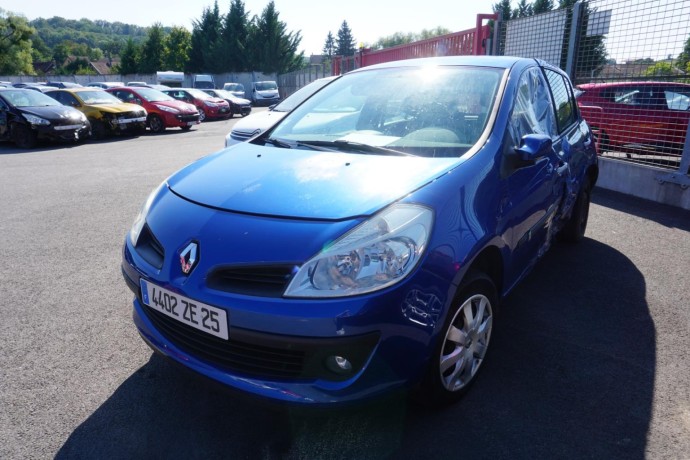 renault-clio-3-big-18