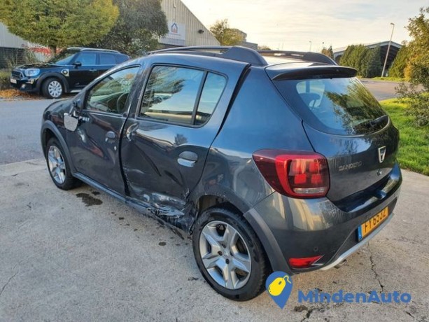 dacia-sandero-ii-stepway-prestige-66-kw-90-hp-big-1