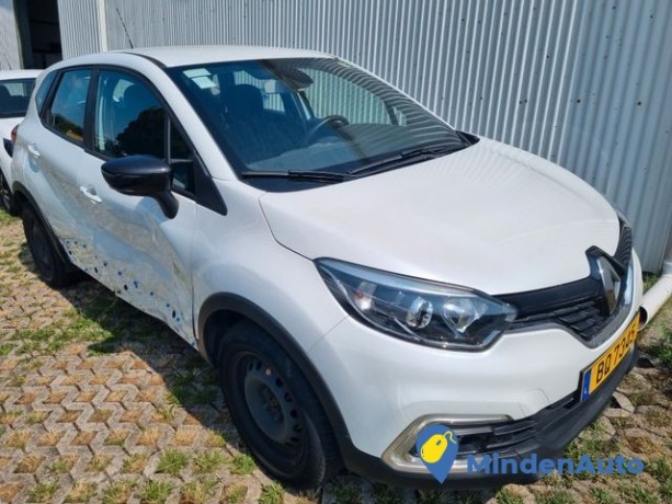 renault-captur-tce-90-limited-66-kw-90-hp-big-2