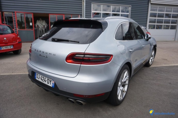 porsche-macan-30d-258-24v-v6-turbo-s-4x4-big-0