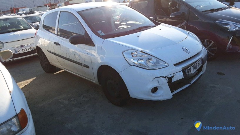 renault-clio-iii-bw-702-fz-big-3