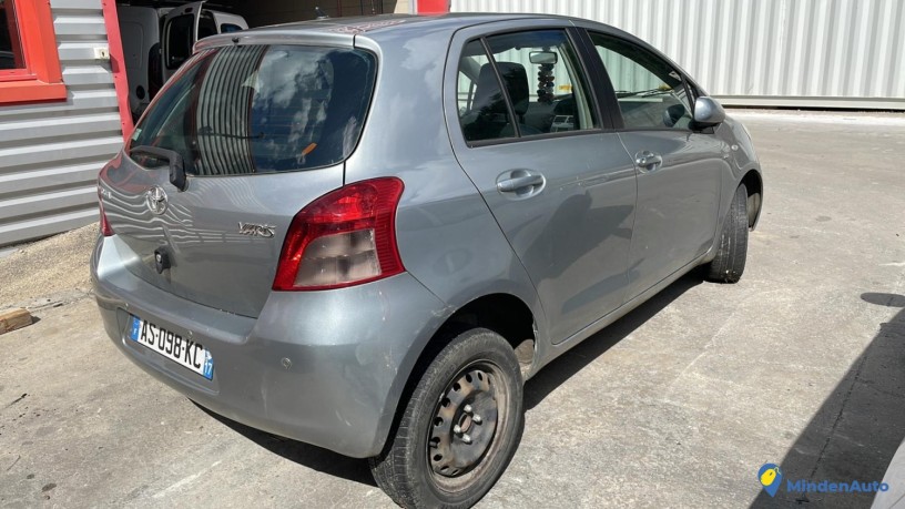 toyota-yaris-2-phase-1-reference-11846512-big-2