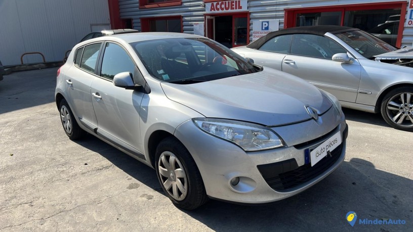 renault-megane-3-phase-1-reference-11827679-big-2