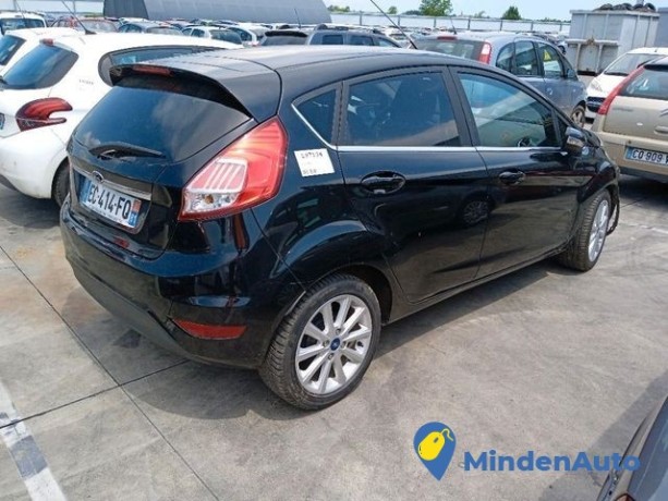 ford-fiesta-titanium-big-3