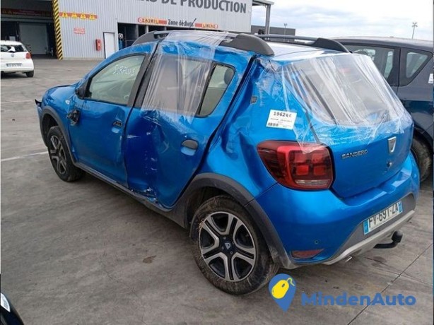 dacia-sandero-ii-stepway-celebration-big-2