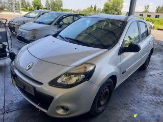 RENAULT CLIO III ESTATE 1.5 DCI 90 Night & Day TOMTOM // Réf : 325528