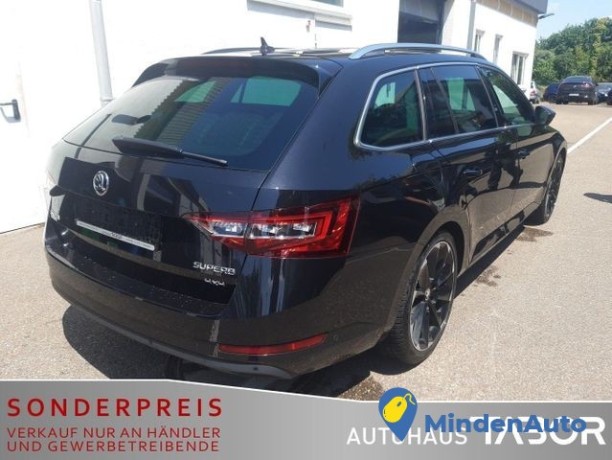 skoda-superb-combi-20-tdi-190-dsg-style-4x4-navi-pano-140-kw-190-ps-big-1